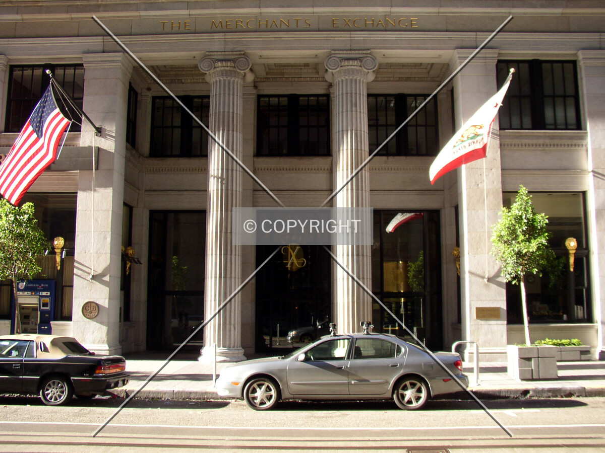Main entrance off California Street