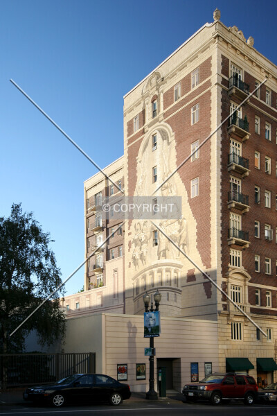 Photo 695-116-416
