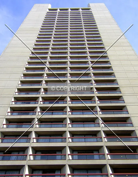 Photo 695-190-018