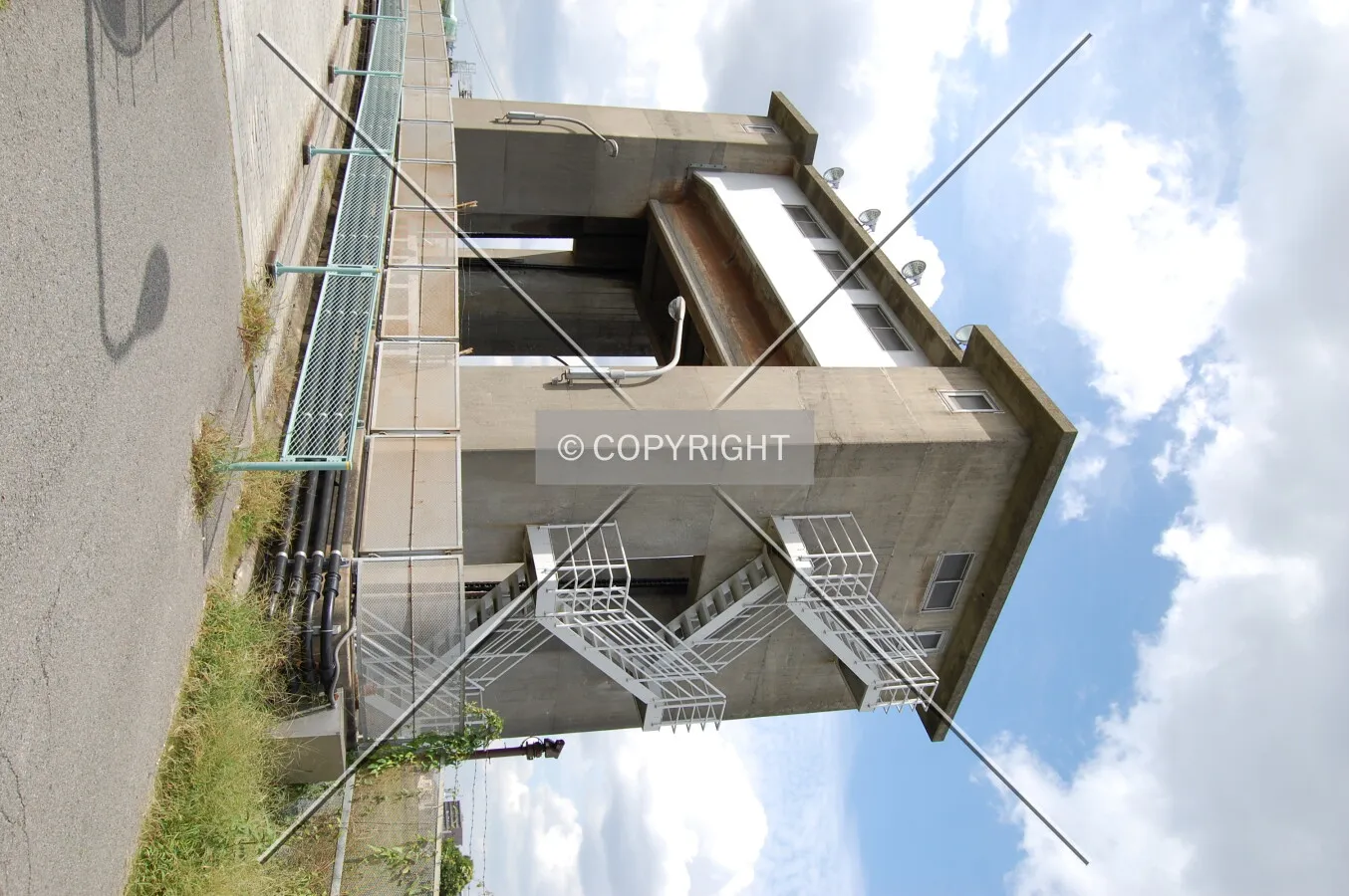 Photo 695-440-278