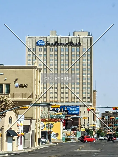 Photo 695-811-095