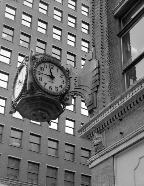 Photo 695-835-581