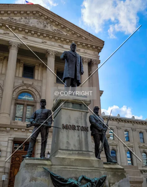 Photo 696-131-740