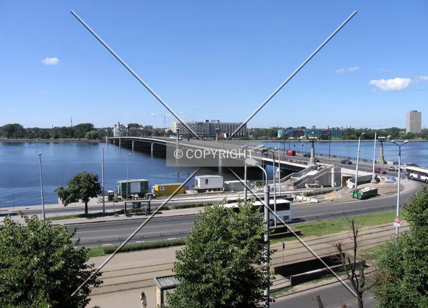 Photo 696-323-419