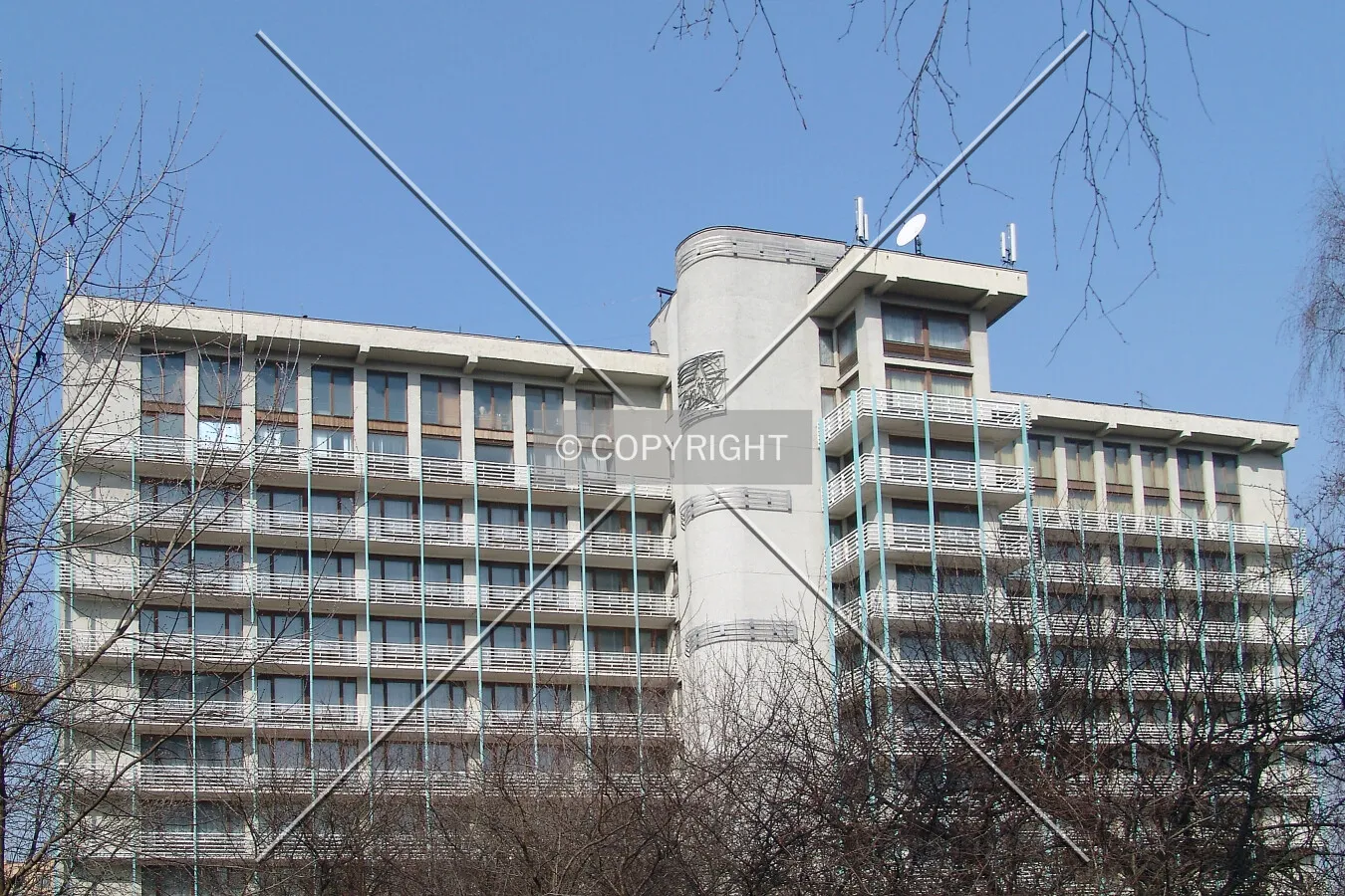 The upper floors as seen from the southeast