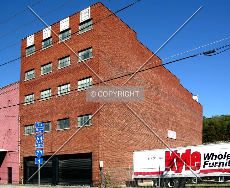 Photo 696-579-415