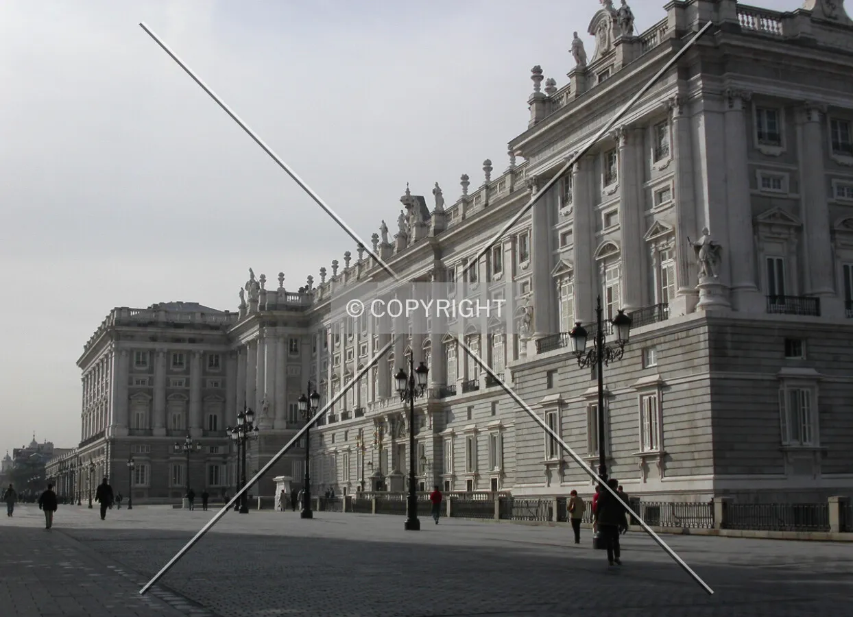Palacio Real seen from Calle Bailén