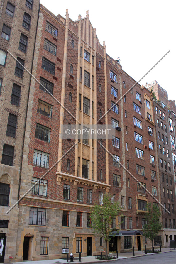 Photo 696-997-397