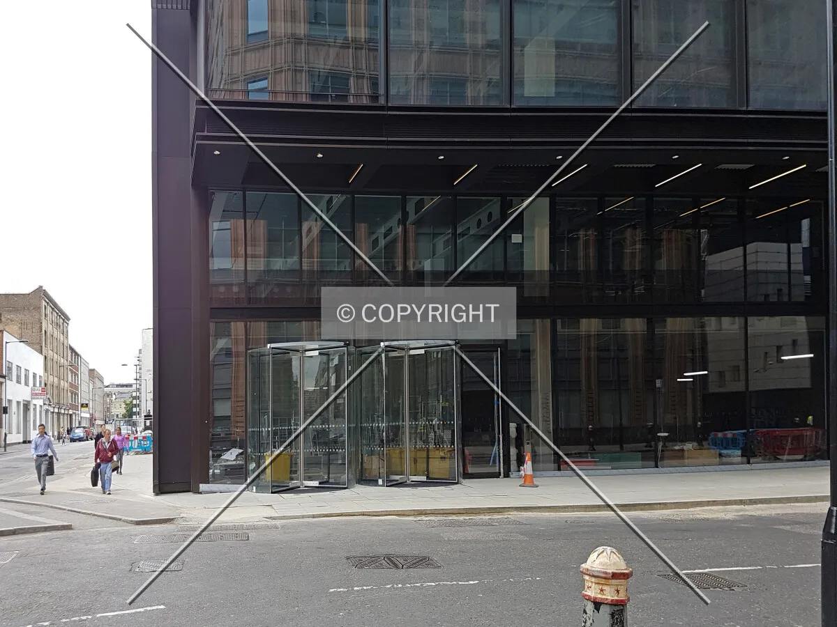 Photo 697-096-720