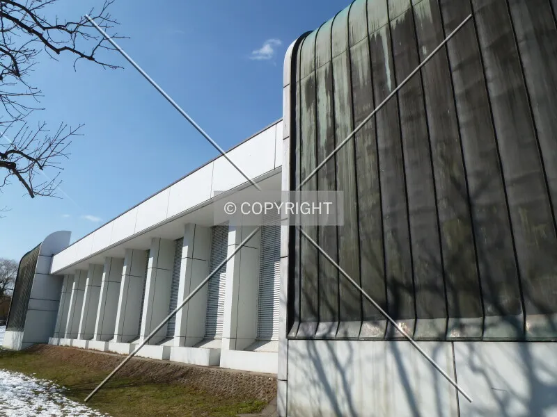 Photo 697-180-083