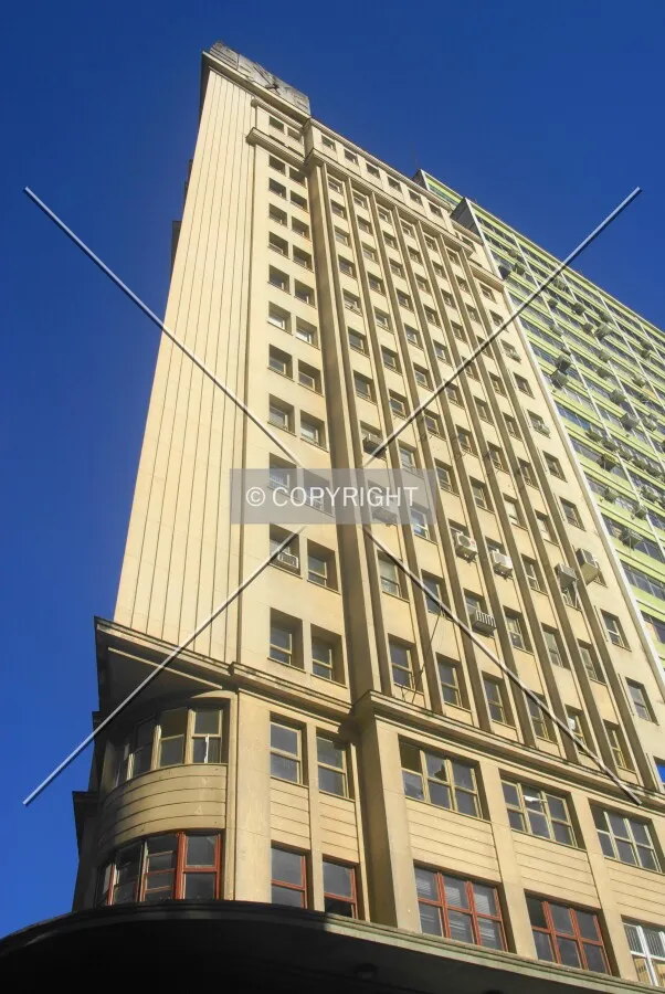 Looking up from Dos Andradas Street
