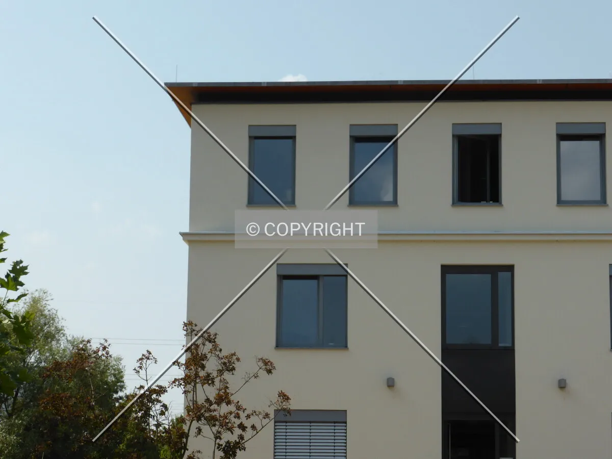 Photo 698-028-747