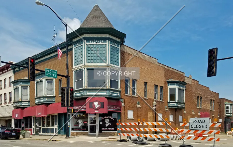 Photo 698-391-436