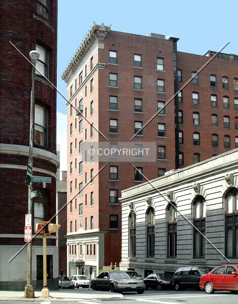 Photo 699-235-945