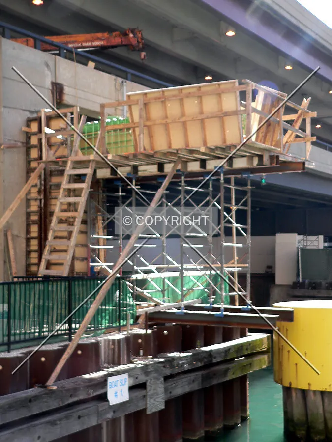 Installing formwork for the exit ramp pier