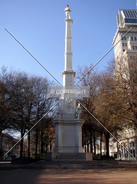 Photo 700-628-836
