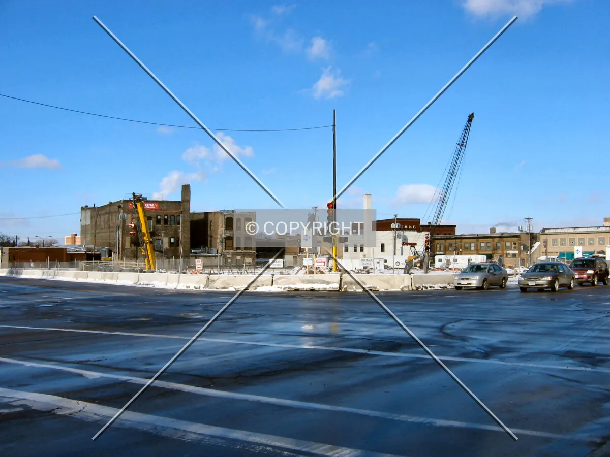View to the north across University Avenue/Central Avenue SE