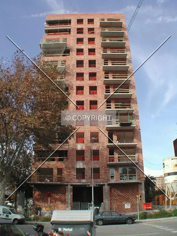 View of the building from Parc Diagonal Mar