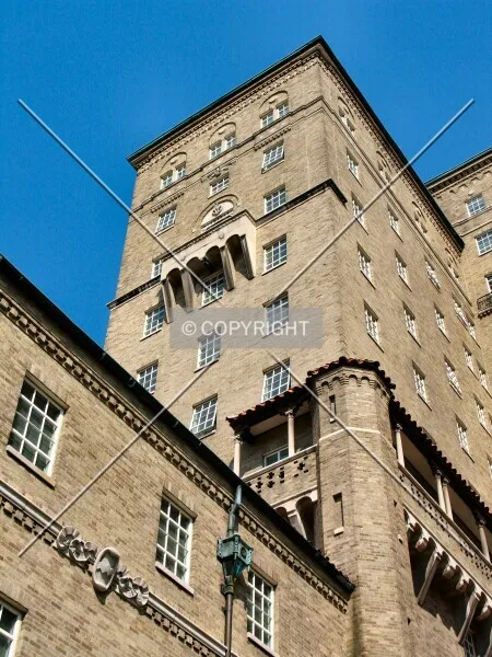 Photo 703-830-246