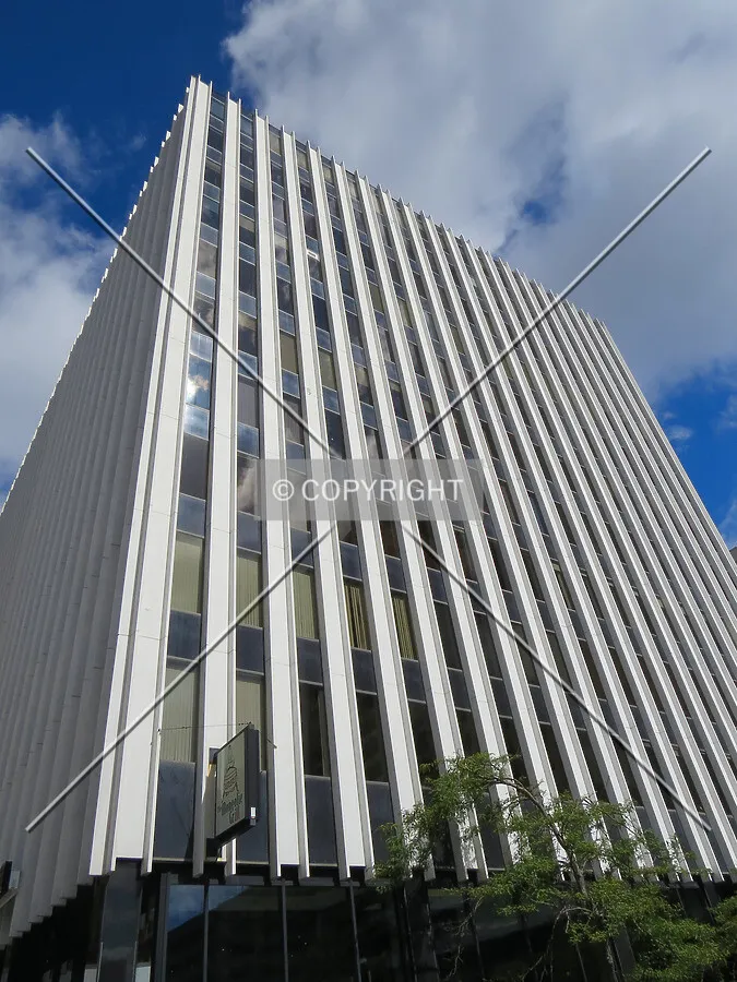 Looking up from Sackville Street