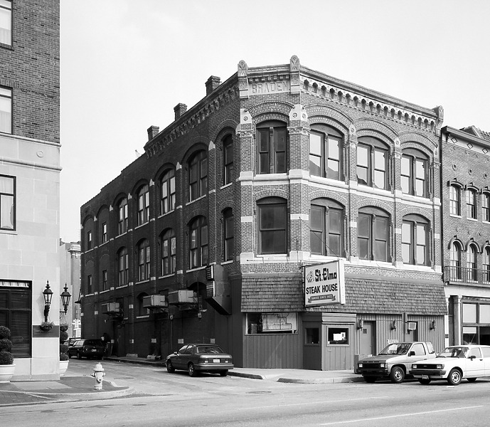 Photo 704-437-770