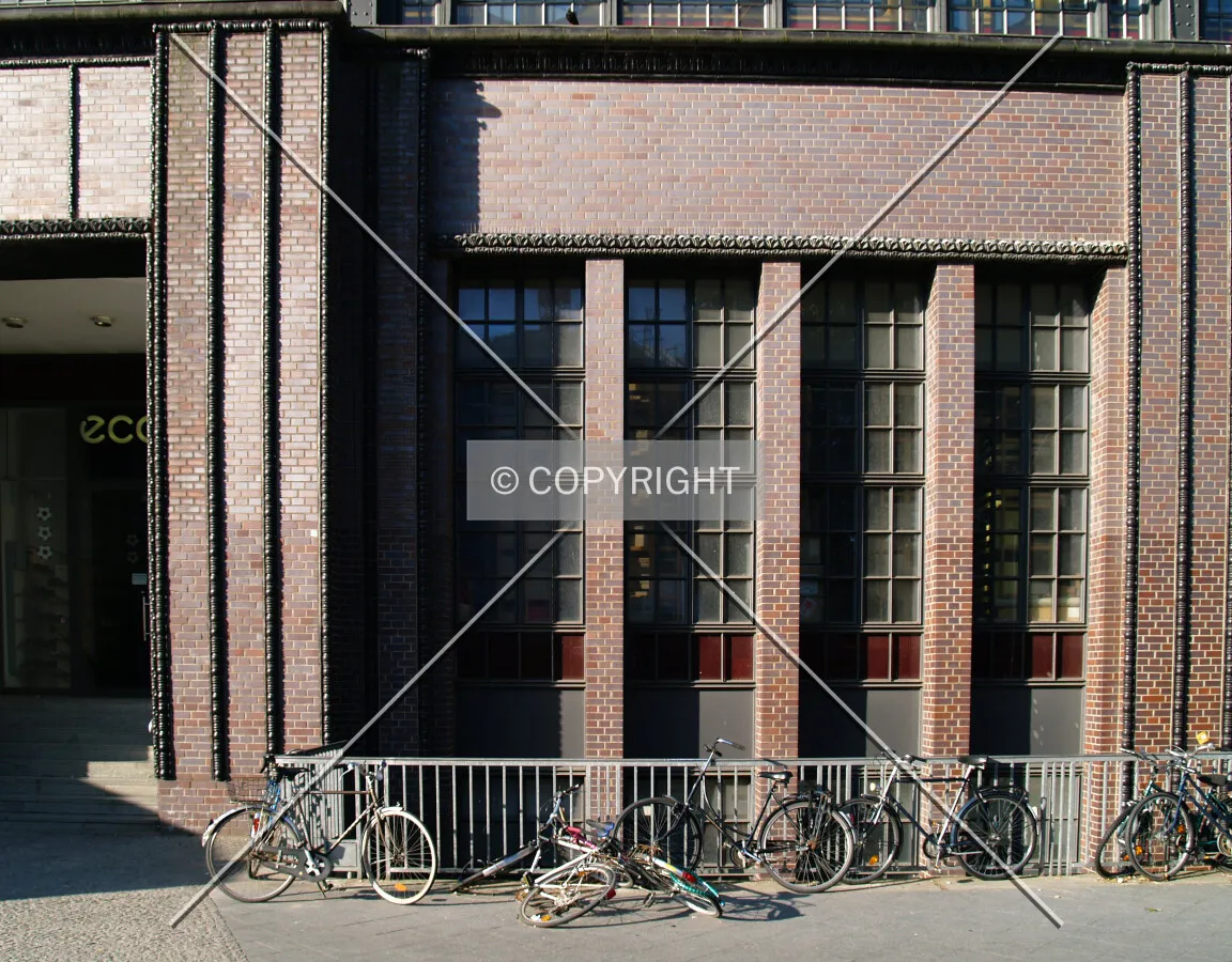 Detail of northern facade