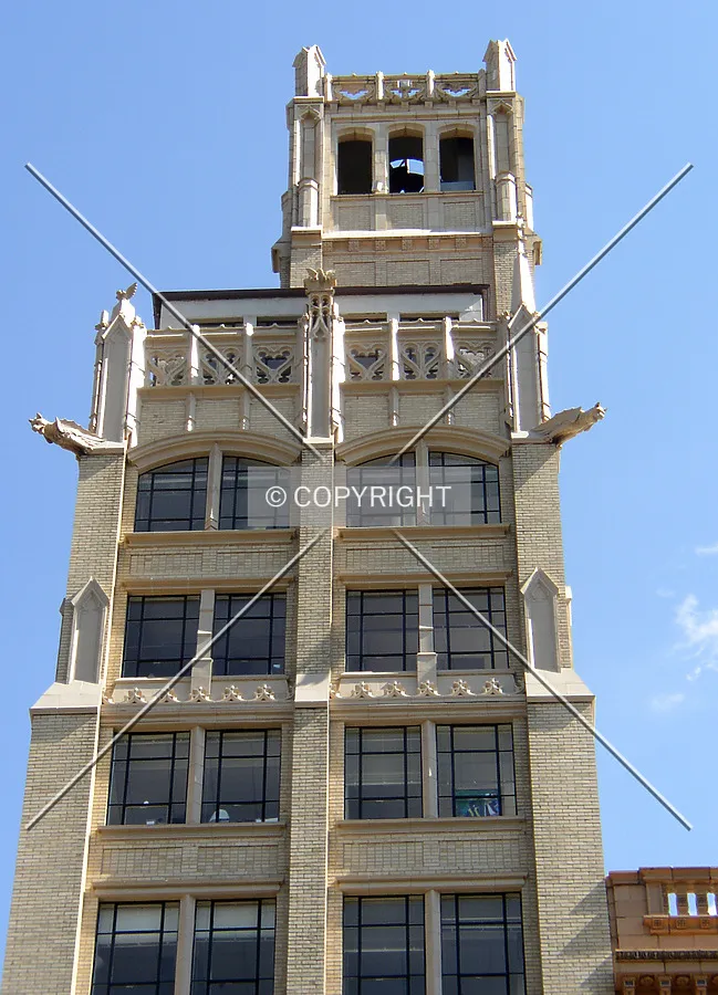 Gargoyles and the lighthouse on the northern facade