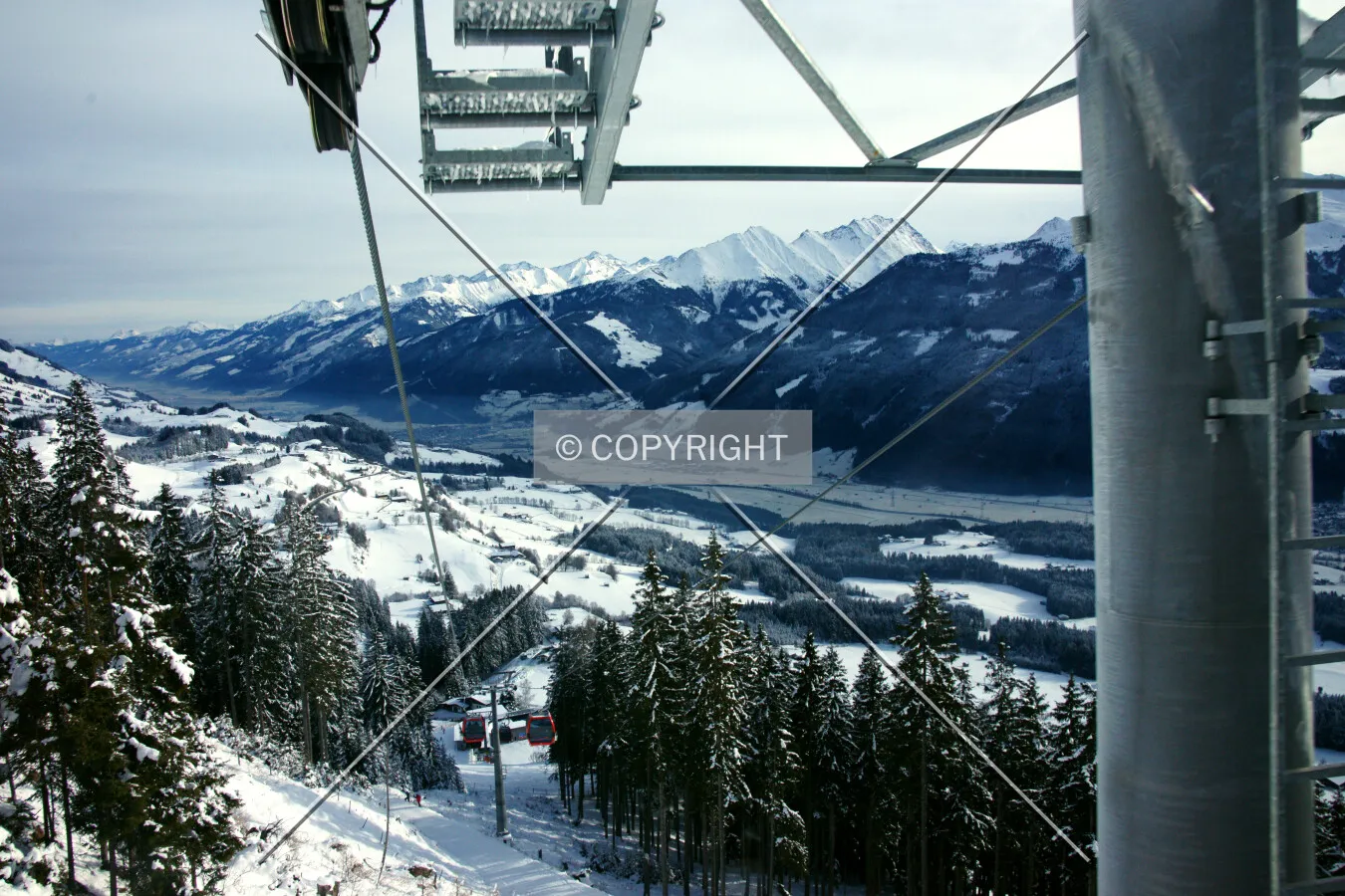 Snow-covered mountains in the austrian Alps