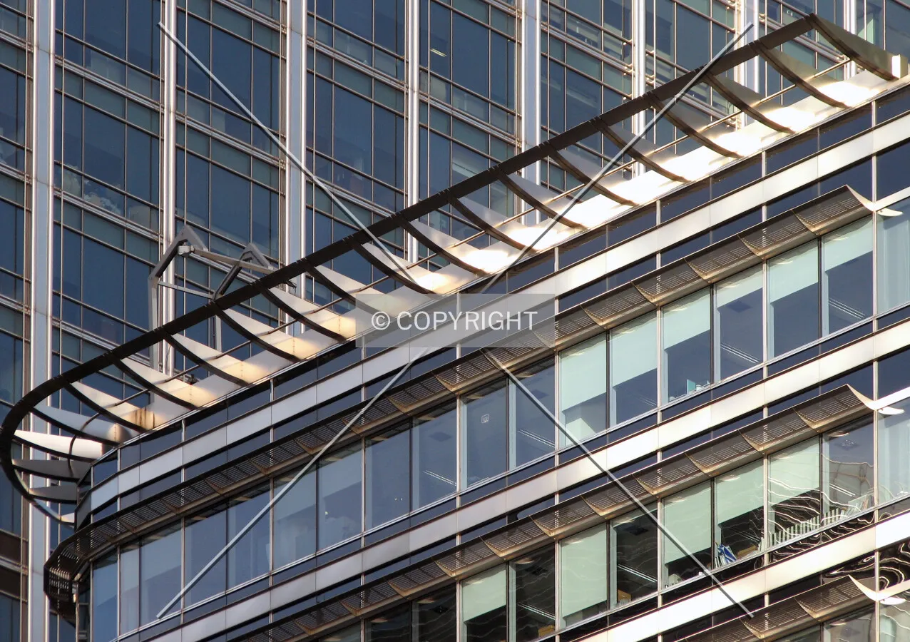 Roof feature