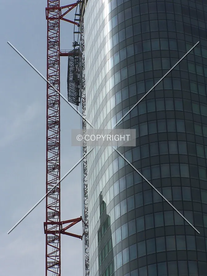 Fixations de la grues