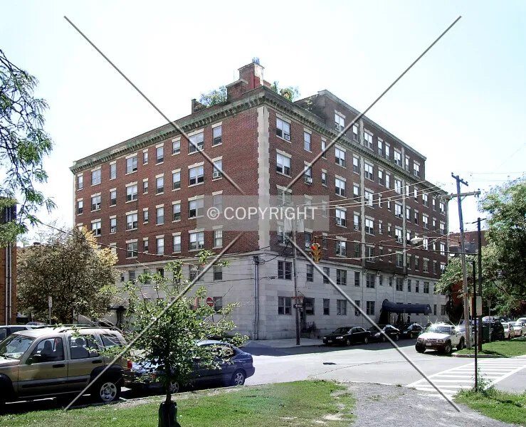 Photo 711-036-694