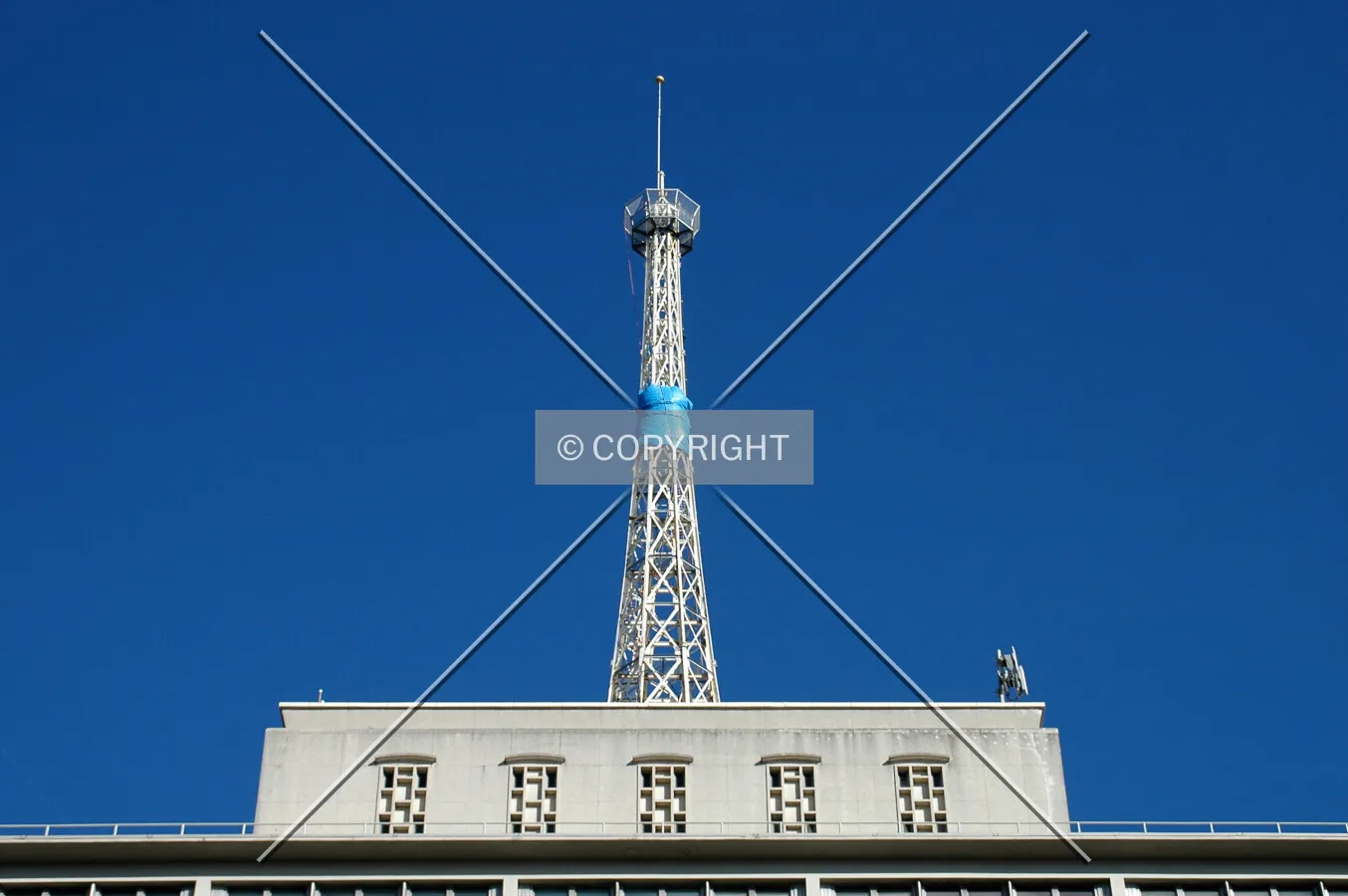 Photo 711-892-024