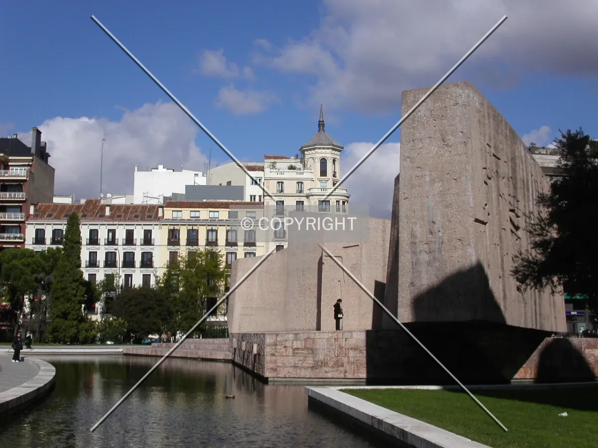 Monument at Plaza de Colón