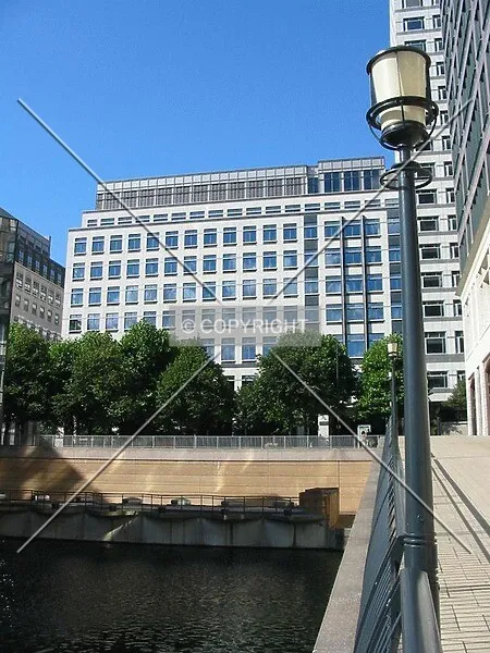 20 Columbus Courtyard