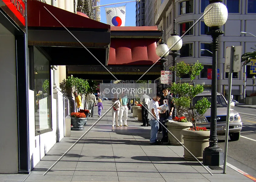 Photo 713-890-979