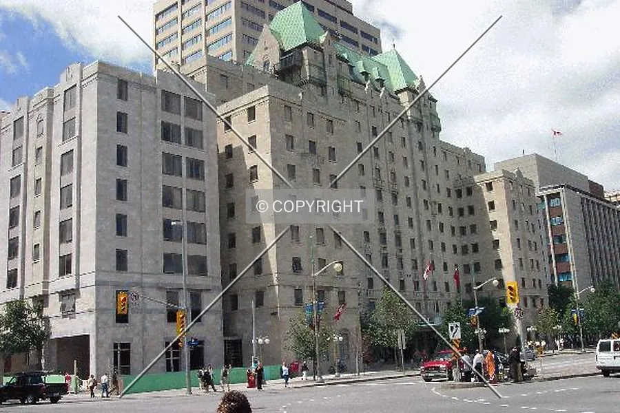 Lord Elgin Hotel