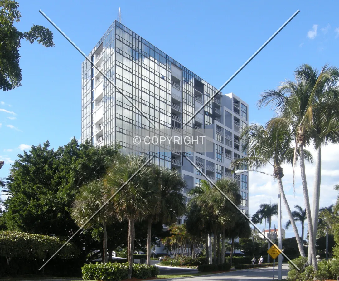 View toward the northwest from Gulf Shore Boulevard North