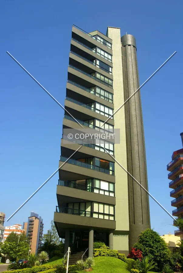 Looking up from across Carlos Barbosa Avenue