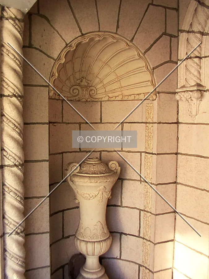 Detail of entrance alcove