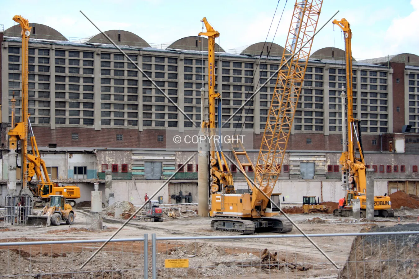Building pit and pile drivers viewed from the south