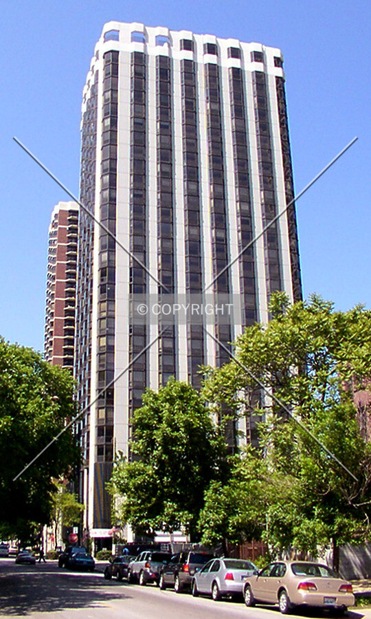 Looking north on Dearborn Street