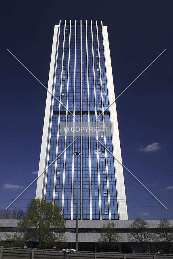 Looking up the main side