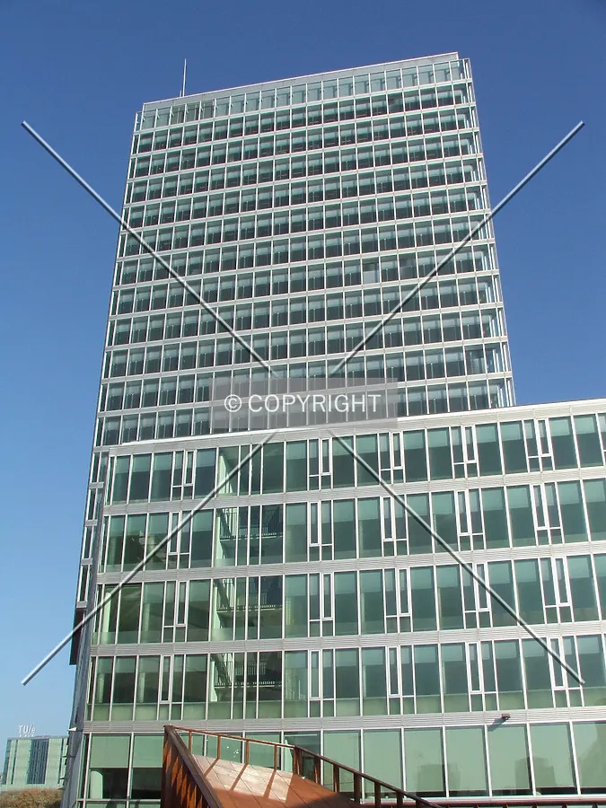 Looking up from Kennedyplein