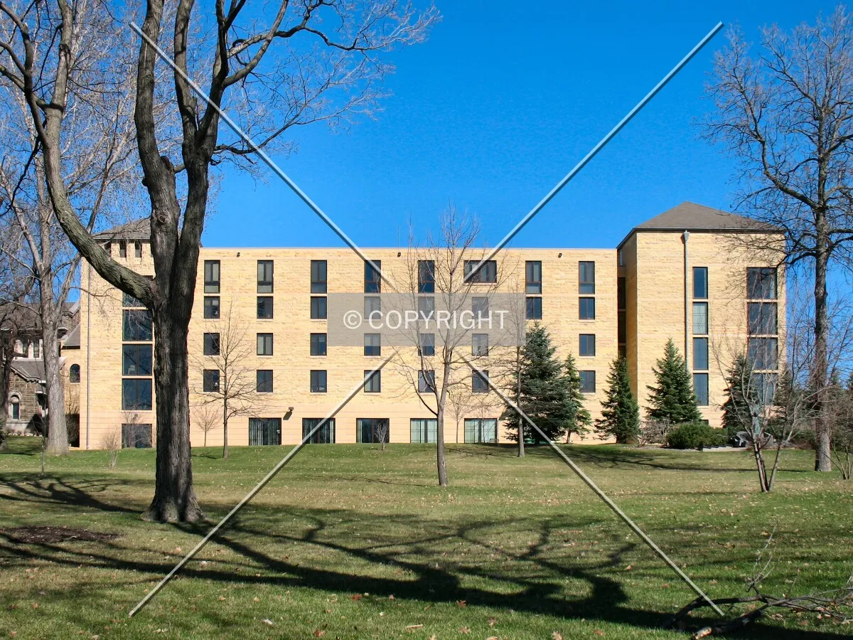 West facade from the slope down to Mississippi River Boulevard