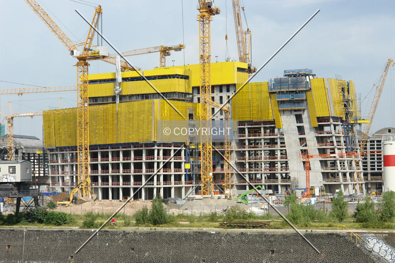 The new premises of the European Central Bank (ECB) in Frankfurt - during construction in August 2011