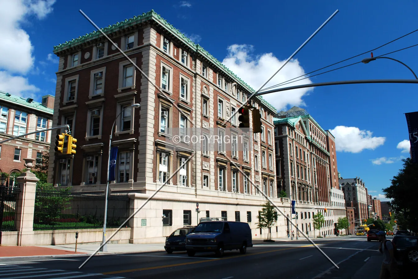 Photo 723-183-947