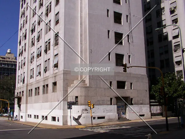 Base at the northwest corner