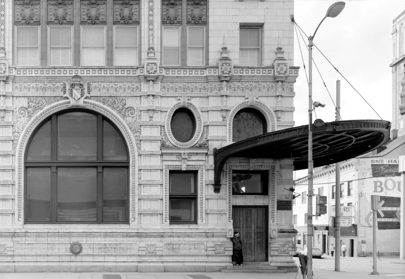View from the west of the main entrance at the corner of Main and Twelfth Streets