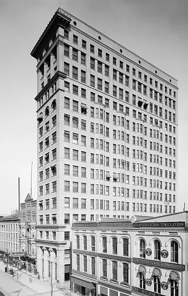 10 Main Apartments