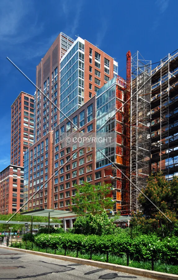 Viewed along North End Avenue